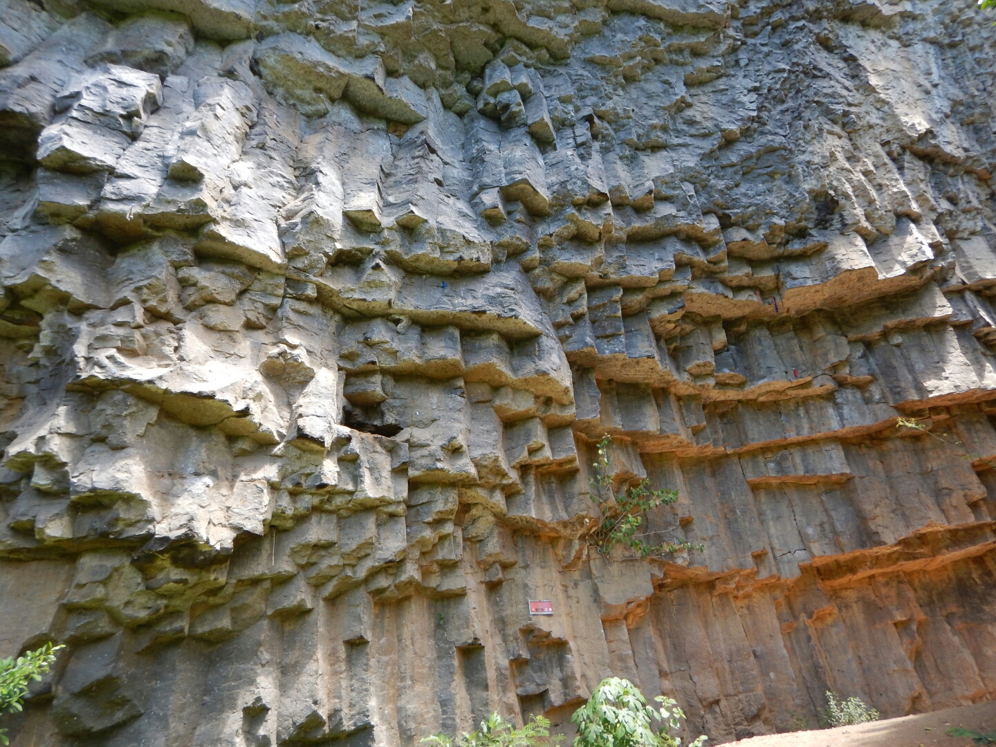  Batu Dinding  Kilo Tiga Cliff IWareBatik