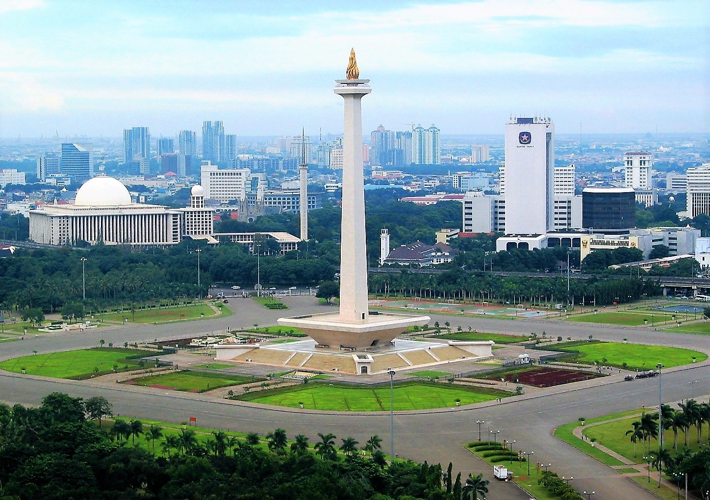 monas