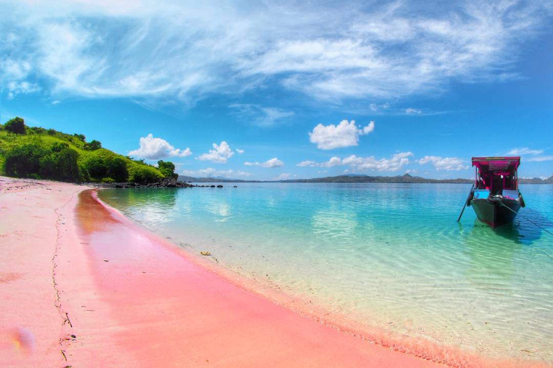 Pink Beach Iwarebatik